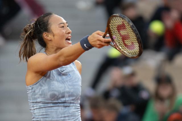 开云线上入口-郑钦文被逆转不怪误判 一场爆冷将问题一一放大