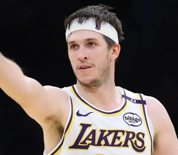 开云线上入口-Jovan Buha：我听说爵士是众多对里夫斯感兴趣的球队之一|奥斯汀-里夫斯|湖人|奥斯汀·里夫斯|洛杉矶湖人队|犹他爵士队_新浪体育_新浪新闻